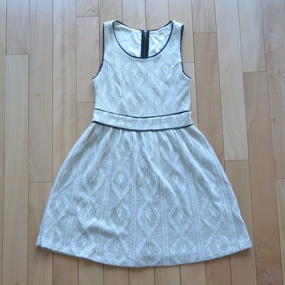 Monteau Dress Summer Dress Size Medium (Women's) White and Black Short Dress - Picture 1 of 4